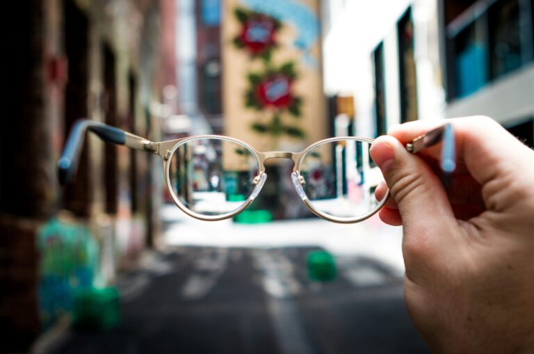 Explaining your vision to sighted people